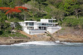 Paradise Bay Villa | Rocas y Olas