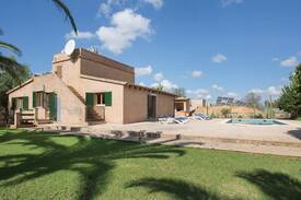 Santanyi House | 2 bedroom villa sleeps 4 in santanyí