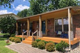 Jeffersonville - Clarksville House | Cozy Bungalow Basement