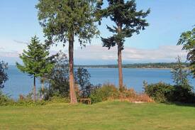 Lummi Island House | The Crabbin' Cottage