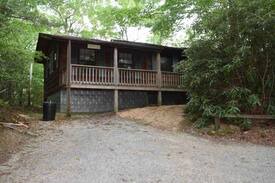 Tellico Plains Cabin | Atali Lodge- Spa, Fireplace, Trails & Gnome Hunt