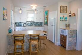 Laurel Park Cabin | *Availability Downtown Sarasota Cottage Next Door