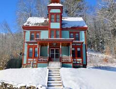 Ludlow House | Experience Vermont in the Legendary Chapman House!