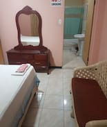 Linstead House | River View Guest House Room 6
