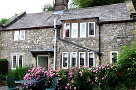Bakewell Cabin | East Lodge overlooks the meadow at Bakewell
