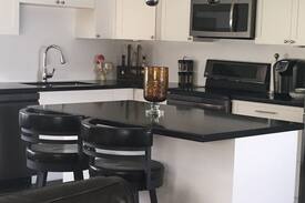 Christina Lake House | A & L Christina Lakehouse and Suites