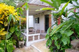 Ocho Rios House | Studio apartment in Exchange.
