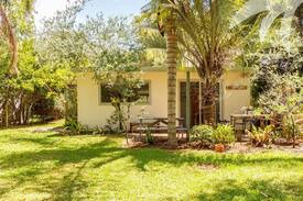 Blueys Beach House | Saltys on Blueys Beach