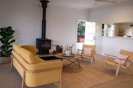 North Narrabeen House | Overlooking the lake, Idler's Hill North Narrabeen