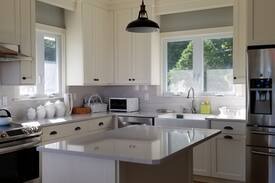 Miller Place House | Glen Laurel on the Sound (w/private beach)