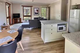Bright Apartment | Peace Retreat Bright