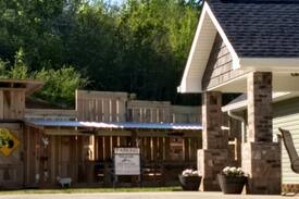 Trenton Cabin | Mountain View Cottage