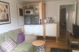 High Wycombe House | squirrel house B&B