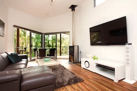 Nannup Apartment | Palm Chalet on the Blackwood River