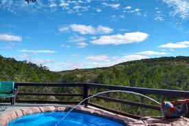 Wimberley House | The Tree Top House at The River Rose Retreat