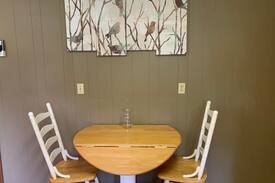 Flat Rock Cabin | Lakemont Cottages - The Feathered Nest Cottage