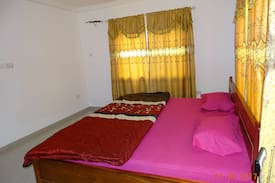 Elmina House | Icons Inn