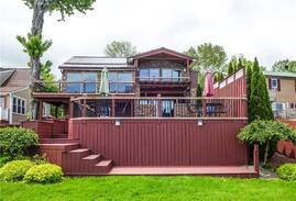 Bayberry House | Oneida Lake Cicero, NY short drive to Syracuse NY