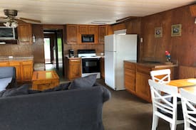 Byrdstown Boat Rental | Good Times Houseboat on Dale Hollow Lake Tennessee