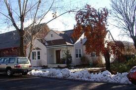Mount Shasta House | HEART OF SHASTA RETREAT Voted#1