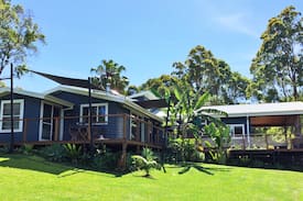 Wallis Lake House | Sea Eagle Point Navigator House & Cabin