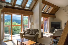 Waitsfield Apartment | Top Of The Valley Adventure Lodge