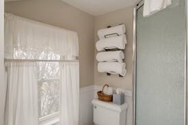 Montauk Bed & Breakfast | Private room in a Romantic Montauk Bed & Breakfast by the Sea