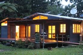 Upper Crystal Creek Cabin | Crystal Creek Rainforest Eco Cabin