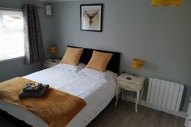 Felpham Bed & Breakfast | Felpham Garden Chalet B&B