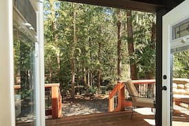 Shawnigan Lake Cabin | Kinsol Cottage Escape