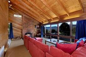Tawonga South House | Cedar Lodge Mt Beauty