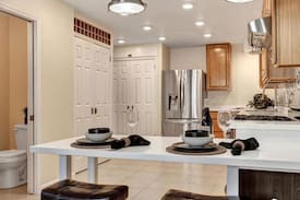 Sand Lake House | The Loftty Cabin by Kincaid Park