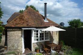 Egerton Cabin | Stunning Cottage in Egerton, Kent