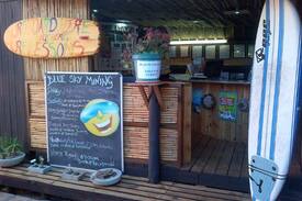 Warner Beach Bed & Breakfast | Blue Sky Mining Backpackers & Lodge