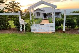 Eagle Heights House | ‘Fairview’ Queenslander with spectacular views