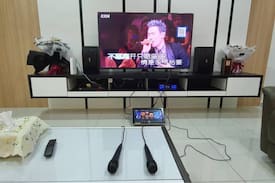 Segamat House | 4 Bedrooms house with *Karaoke* TV Box* WiFi*