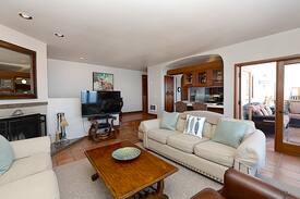 Avalon Apartment | Luxurious Villa w/ Spectacular Views, Fireplace, Romantic Private Balcony - Hamilton Cove Villa 3-19