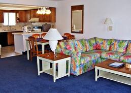 Fairfield Harbour Apartment | Harbourside II Condominium Sleeps 8