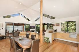 Suffolk Park House | A SWEET ESCAPE - Akasha Beach House