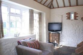 Egerton Cabin | Stunning Cottage in Egerton, Kent