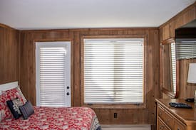Snowshoe House | Lands End 7 5 bed walk to the Village Pet Welcome!