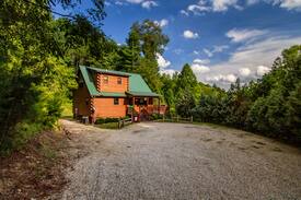 Bryson City Cabin | Pride Of Glory