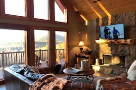 Sautee Nacoochee Cabin | Alpine Mountain Majesty, Helen, GA