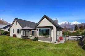 Arrowtown House | Drama Free-Arrowtown-A Luxury home-lots of extras