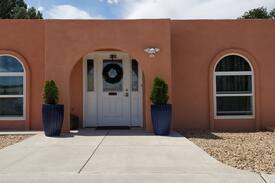 Paradise Hills Civic House | Ivy Garden House - your home away from home