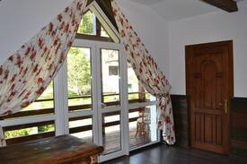Yaremche House | Olko House. Апартаменти " Маковиця"