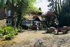 Langford Bed & Breakfast | Coombe Lodge Farm House B&B Double - 'Groves'