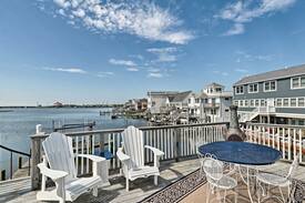 Manahawkin House | Waterfront Mallard Island Escape: 5 Miles to Beach