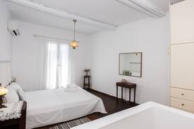 Milia House | Lithos House Kalathenes