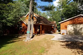 Rhinelander Cabin | Sunset Bay Hideaway